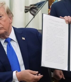 Trump-50_1786074862390_1786074871430_12315712-812c-4bee-97db-212d57caf773.jpg