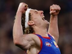 AFL Wildcard Round: Western Bulldogs survive epic Collingwood comeback to book elimination final date