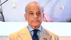 पाकिस्तान के पीएम शहबाज़ शरीफ़ को क्रिकेट जगत के 21 पूर्व कप्तानों ने क्यों लिखा पत्र
