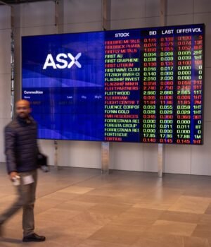 australian%20stock%20exchange%20board-6.jpg