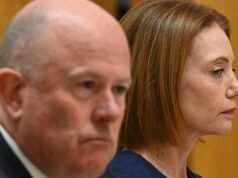 Expelled audit-firm executive defends locker documents
