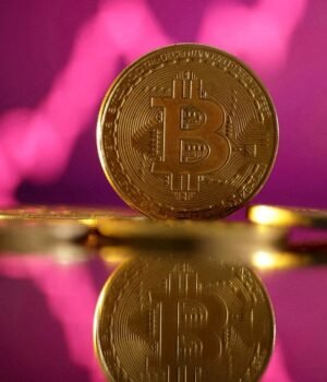 bitcoin-200959158-16x9_0.jpg