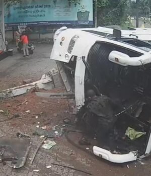 bus-acc.jpg