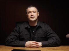 Ousted Ukraine defence minister calls for election