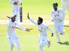 Australia slide towards Darwin defeat as Green fights