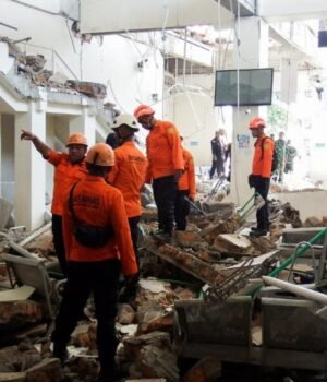 earthquake-strikes-indonesias-northern-sumatra.jpg