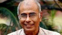डॉ. नरेंद्र दाभोलकर : महाराष्ट्राला ‘तिमिरातुनी तेजाकडे’ नेऊ पाहणारा माणूस