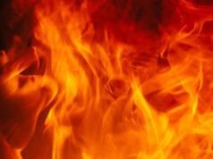 Fire breaks out in Old City’s Fateh Darwaza, no casualties