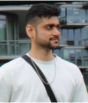 iit-graduate-calls-out-those-hiding-college-names-photo-akash-sampurnanand-pandeyx-280533726-16x9_0.jpg