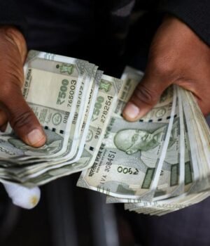 indian-rupee-currency.jpg