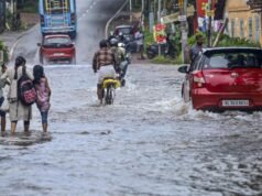 കനത്ത മഴ: ഗവി റോഡില് യാത്ര നിരോധിച്ചു; ഭക്തര് ശബരിമല യാത്ര ഒഴിവാക്കണം, മുന്നറിയിപ്പുമായി അധികൃതർ
