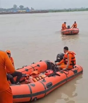 ndrf-joins-search-for-four-kanwariyas-feared-drowned-in-farrukhabad-173514871-16x9_0.jpg