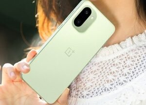 oneplus_15_price_cut_1785997582088_1785997582249_62146c33-e82c-4587-b3a0-c3a6be1ae9bd.jpg
