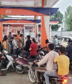 petrol_1786324059011_1786324060297_1a868b0f-b46a-40d8-a653-320ade85a9ce.jpg