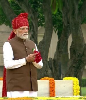 pm-modi-continues-the-turban-tradition-on-the-80th-independence-day-155223533-16x9_0.jpeg