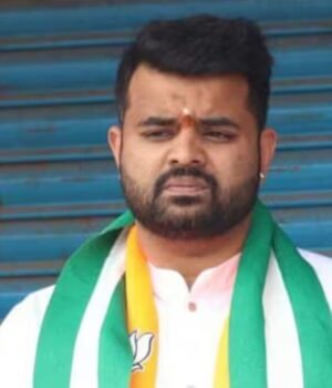 prajwal-revanna-120528993-16x9_0.png