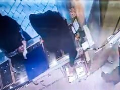 Watch: Burqa-clad women pose as customers, steal gold jewellery from Surat shop