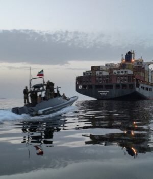 us-iran-war--hormuz--strait-of-hormuz-21191712-16x9.jpg