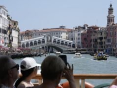 Venice considering raising tourist entry fee