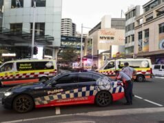 Police arrest teen, seize baton after reports of armed person at Bondi Junction Westfield