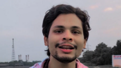 प्रदर्शनकारी लड़की के पिता से मारपीट का दावा करने वाले स्वतंत्र भारद्वाज के बारे में दिल्ली पुलिस ने क्या कहा?