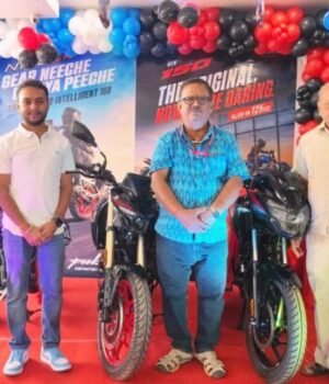 BAJAJ-PULSER-BHADRAK-640x405.jpg