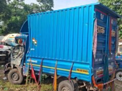 ଦୁର୍ଘଟଣାରେ ଓଲଟିଲା ଡାକମେଡିସିନ ଗାଡି, ଚାଳକ ସୁରକ୍ଷିତ