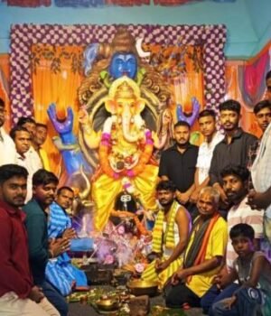 DHAMNAGAR-GANESH-PUJA-640x398.jpg