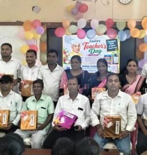 DHAMNAGAR-RE-GURU-DIVAS-640x318.jpg