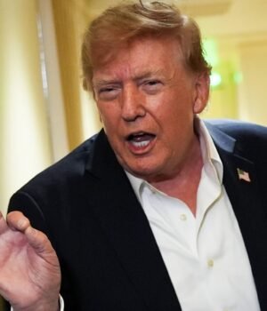 Donald_Trump_1790044870732_9wuV_1790044870944_TMpT_ca20b7d1-a33f-4964-ab68-e9c437d2836b_DaRV.jpg