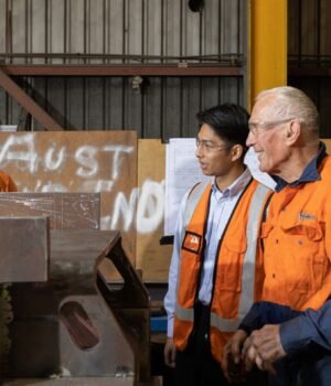 HofmannEngineering-Industrialequipment-Steel-Workforce-Worker-3110%20%281%29.jpg