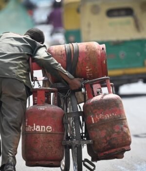 LPG_1788447096140_cc34012b-20dc-4b41-a8a5-d57e6a5b9648_1788447096289_0e53f1dd-2984-4c5d-9b9f-9a39f8d5b670_db22e90b-fd83-49db-9d3e-1f8f61dc16e3_7f613f32-ee38-4551-b41a-0b58cbf3f6b8.jpg