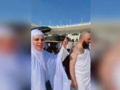 Rakhi asks for the internet-tied Govinda-Sunita in Makkah.