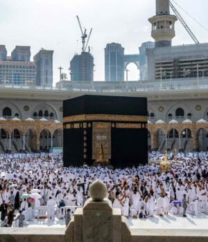 SAUDI-RELIGION-ISLAM-4_1790250341846_6JmP_1790250382957_fHNc_9f0b499f-c35c-482c-b175-bb8e8e53fa87_8QfI.jpg