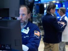 Stocks fall as higher oil prices, Treasury yields weigh