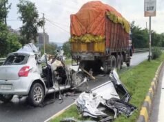 നിര്ത്തിയിട്ട ട്രക്കില് കാറിടിച്ച് അപകടം; ഝാര്ഖണ്ഡ് മന്ത്രിയുടെ മകള് ഉള്പ്പെട നാല് പേര് മരിച്ചു
