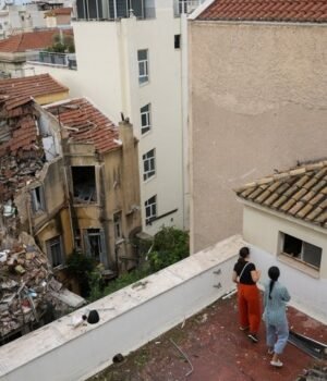 athens-explosion-262226553-16x9_0.jpg
