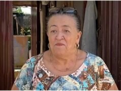 Colombian woman, 67, earns money selling gossip, says it helped her buy 2 houses