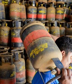 commercial-lpg-cylinder.jpg