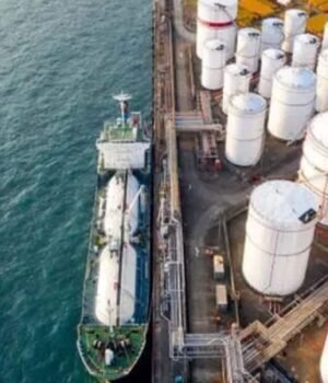 crude_petrol_diesel_1790728480601_D5vP_1790728480767_n63M_a7f5406f-2891-4a8f-8643-c54ae137430d_M0KR.jpeg