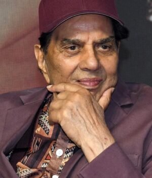 dharmendra_1789287712024_b0cbf972-8e05-465f-b798-477ac363361a_1789287718070_e431acb4-f820-4584-91b0-f48159376bfb_8289b7c2-1da8-4897-af03-55b0096f6ec4_c710b71d-8f85-4d2c-8c31-70e9da70fab0.jpg