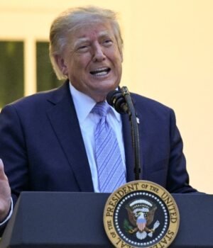 donald-trump-18171295-16x9_1.jpg