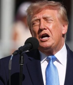 donald-trump-27542927-16x9_0.jpg