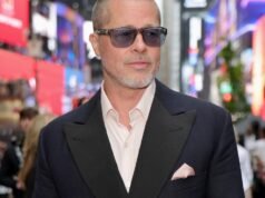 How did Brad Pitt fool a delivery driver who recognised him?