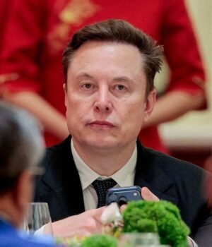 elon_musk_1788482100326_3eb32642-b707-42cb-a8ed-9300f49ff158_1788482100630_1e7a58ac-fe93-4edf-90cf-5701b8c3214a_9d089517-ed54-4f63-a081-7a3dc1be2659_4d4216a9-420f-416b-b2fc-7db76ace4c79.JPG