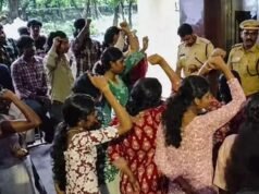 കാലടി സർവകലാശാലയിലെ എസ് എഫ് ഐ സമരം: 16 വിദ്യാർഥികൾക്ക് സസ്പെൻഷൻ
