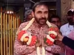 ശബരിമല സ്വര്ണ്ണക്കൊള്ള കേസിലെ പ്രതി ഉണ്ണികൃഷ്ണന് പോറ്റിക്ക് ക്ഷേത്രത്തില് സ്വീകരണം