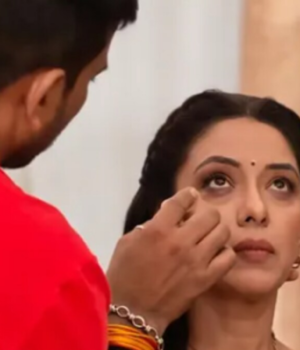 rupali_ganguly_30_09_1790777481982_tyIP_1790777485579_Hz5V_de27fe1a-0ba5-4d68-a8e9-d4df7e3b4136_HThj.png