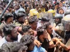 എസ് എഫ് ഐയുടെ സെക്രട്ടറിയേറ്റ് മാര്ച്ചില് സംഘര്ഷം;ജലപീരങ്കിക്ക് പിന്നാലെ
പോലീസ് ലാത്തി വീശി