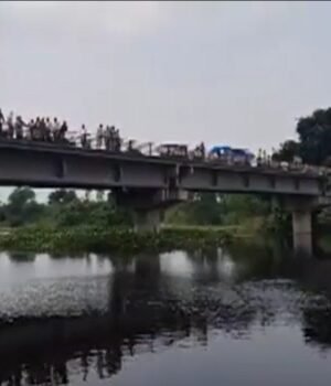 two-sisters--aged-15-and-9--drown-in-saryu-river-while-feeding-fish-064309449-16x9_0.png